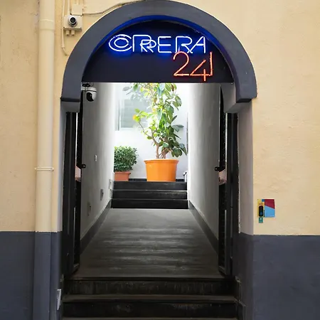 卡雷拉241号生活方式酒店 3* 那不勒斯
