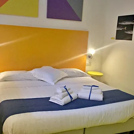 Correra 241 Lifestyle